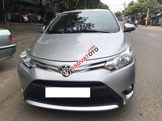 Bán Toyota Vios sản xuất 2016, màu bạc giá cạnh tranh-0