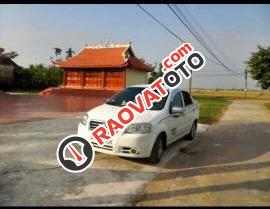 Bán xe Daewoo Gentra năm 2010, màu trắng xe gia đình-2