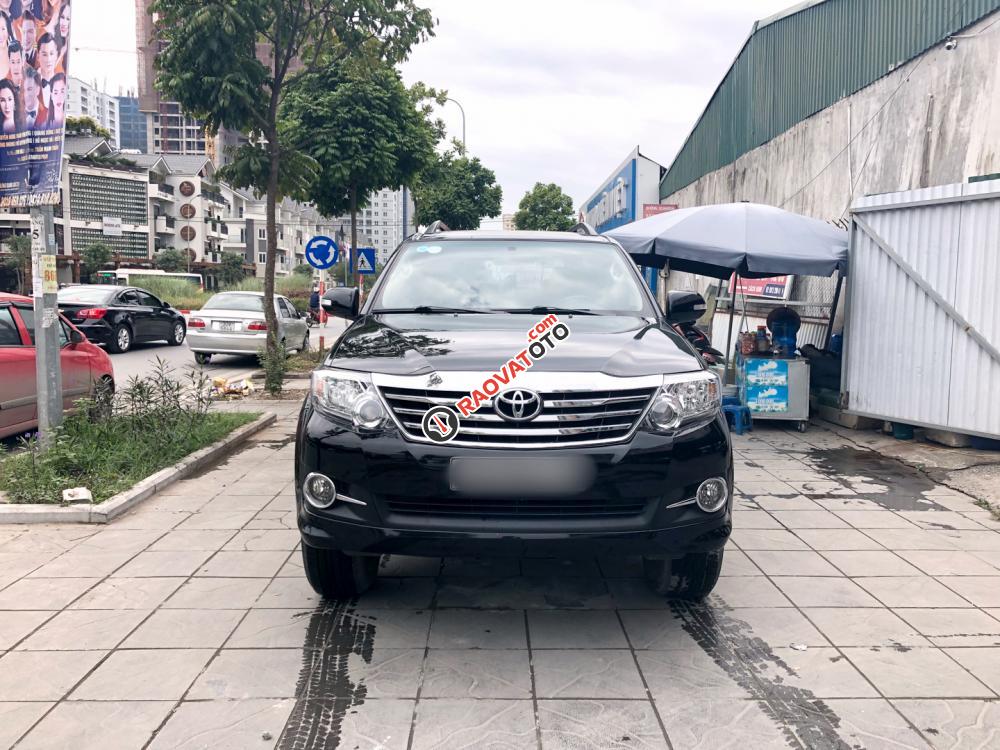 Fortuner 2.7V đời 2015 màu đen form mới, xe đẹp-0