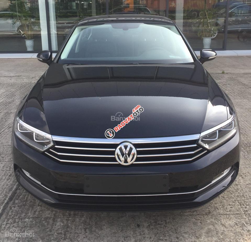 (Big sale) Bán Volkswagen Passat Blue Motion 2017, màu đen, xe nhập, giá tốt nhất. Lh: 097.8877.754-3