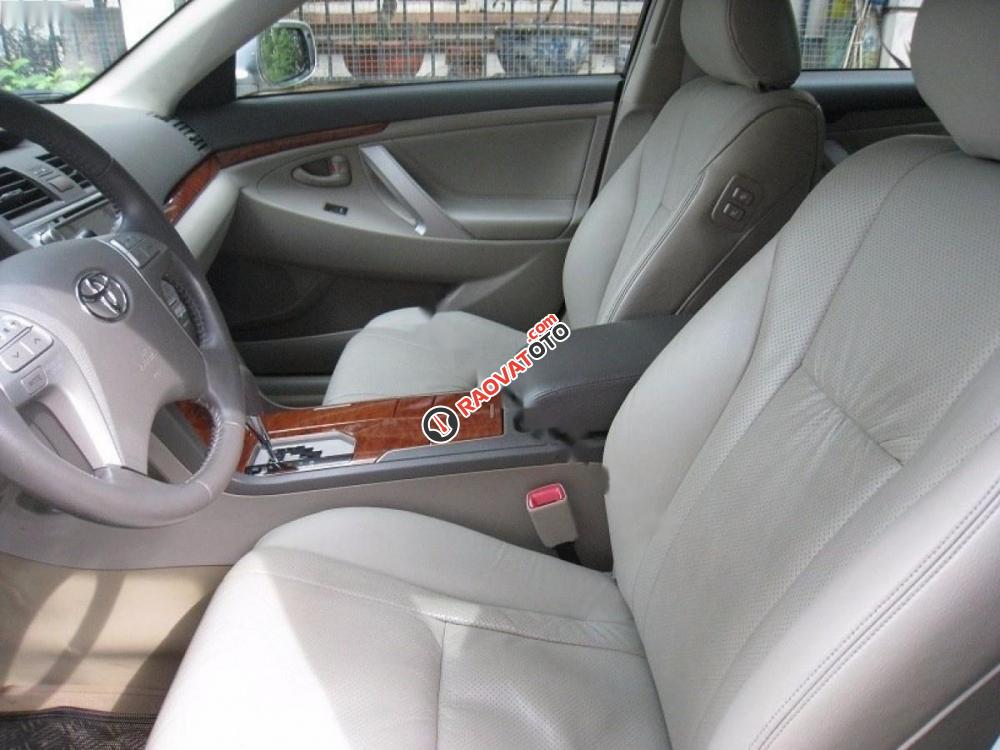 Cần bán gấp Toyota Camry 2.4G đời 2012, màu bạc, giá tốt-2