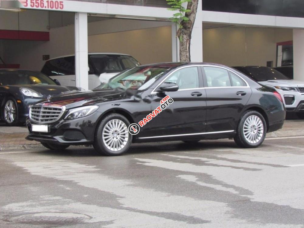 Cần bán xe Mercedes C250 đời 2016, màu đen số tự động-6