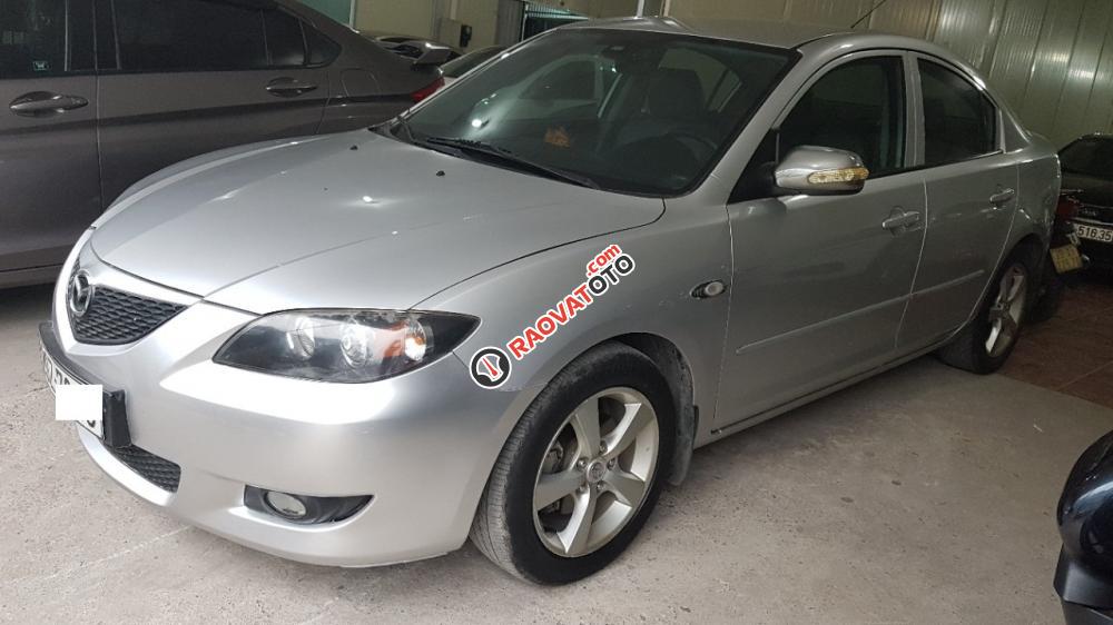 Cần bán Mazda 3 1.5 AT đời 2005, màu bạc, xe đẹp suất sắc-2