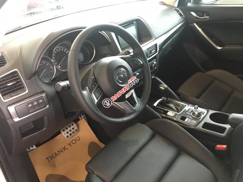 Bán Mazda CX-5 2.5 màu trắng, có xe giao luôn, nhiều khuyến mại và quà tặng hấp dẫn- 0977.759.946-2