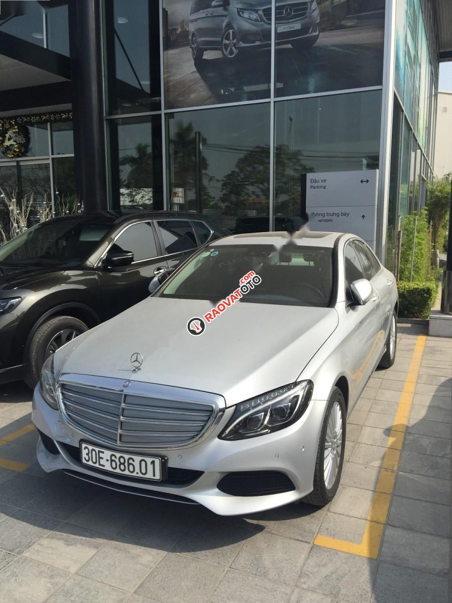 Chính chủ bán Mercedes C250 Exclusive 2015, màu bạc-1