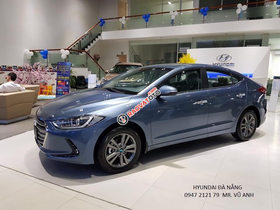 Xe Hyundai Elantra 2018 màu xanh - Đà nẵng, giảm giá 80 triệu, chỉ còn 549 triệu, Lh: 0941 295 79-1