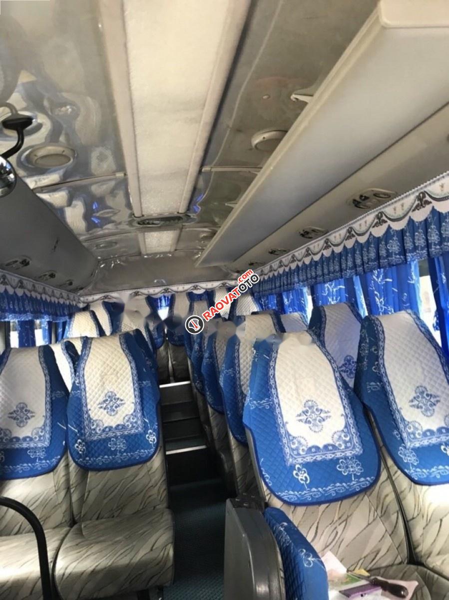 Cần bán Hyundai County đời 2011, hai màu, nhập khẩu như mới-3