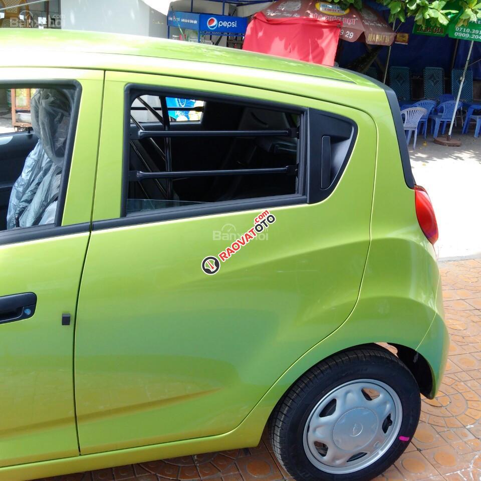 Chevrolet Spark 2017, hỗ trợ vay ngân hàng 80%. Gọi Ms. Lam 0939193718-7