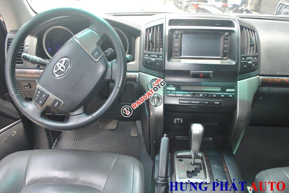 Bán Toyota Land Cruiser VX V8 đời 2011, màu đen, xe nhập-5