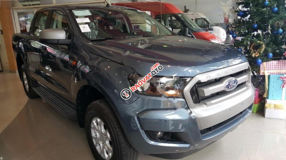 Cần bán Ford Ranger XLS 2.2L 4x2 MT sản xuất 2017, nhập khẩu nguyên chiếc, giá chỉ 644 triệu-2