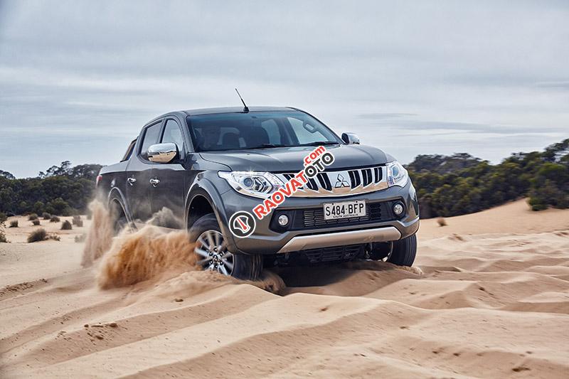 Bán xe Triton mẫu 2017 Quảng Nam, bán tải Triton 2017 Quảng Nam, giá xe Triton hấp dẫn-0