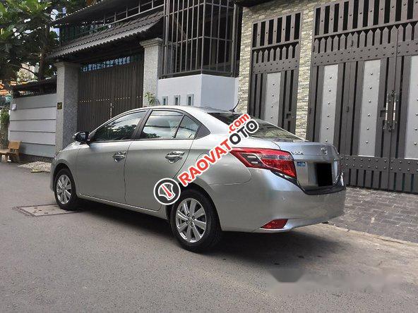 Cần bán lại xe Toyota Vios đời 2017, màu bạc giá cạnh tranh-2