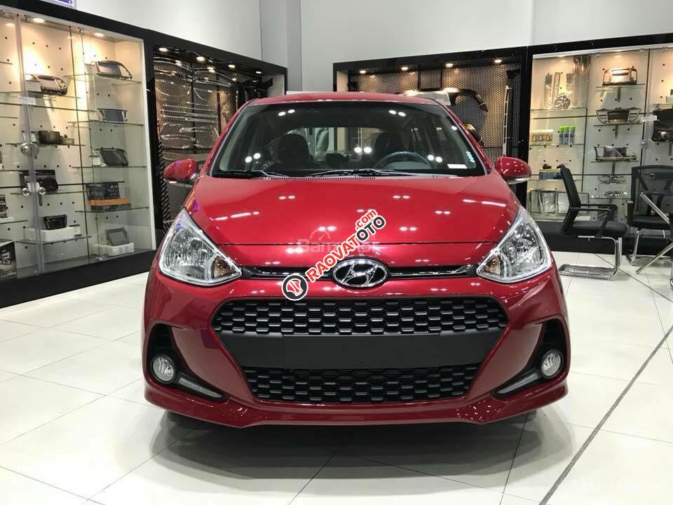 Bán xe Hyundai Grand i10 2018, màu trắng, giá 342tr-0