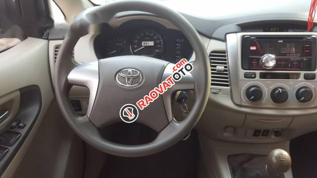 Bán xe Toyota Innova đời 2014-5