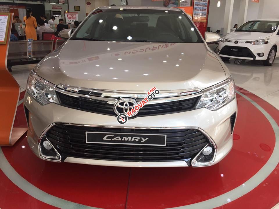 Bán Toyota Camry 2.5Q đời 2018 | Giảm 30 triệu + Bảo hiểm + Phụ kiện chính hãng-0