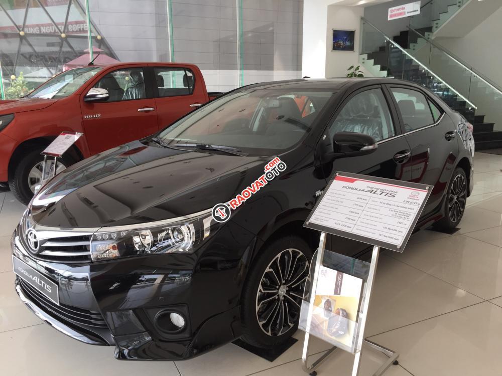 Bán Toyota Corolla Altis 2.0V Sport model 2018, xe giao ngay, cam kết giá tốt nhất, gọi ngay: 0948057222-0