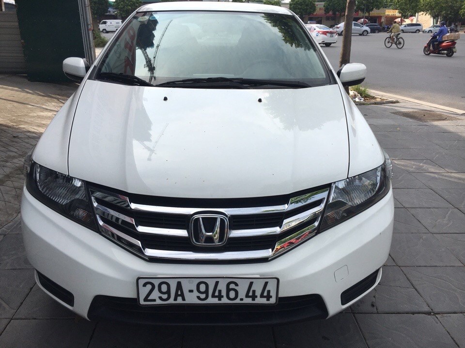 Bán Honda City 1.5MT 2013, màu trắng, xe nhập -1