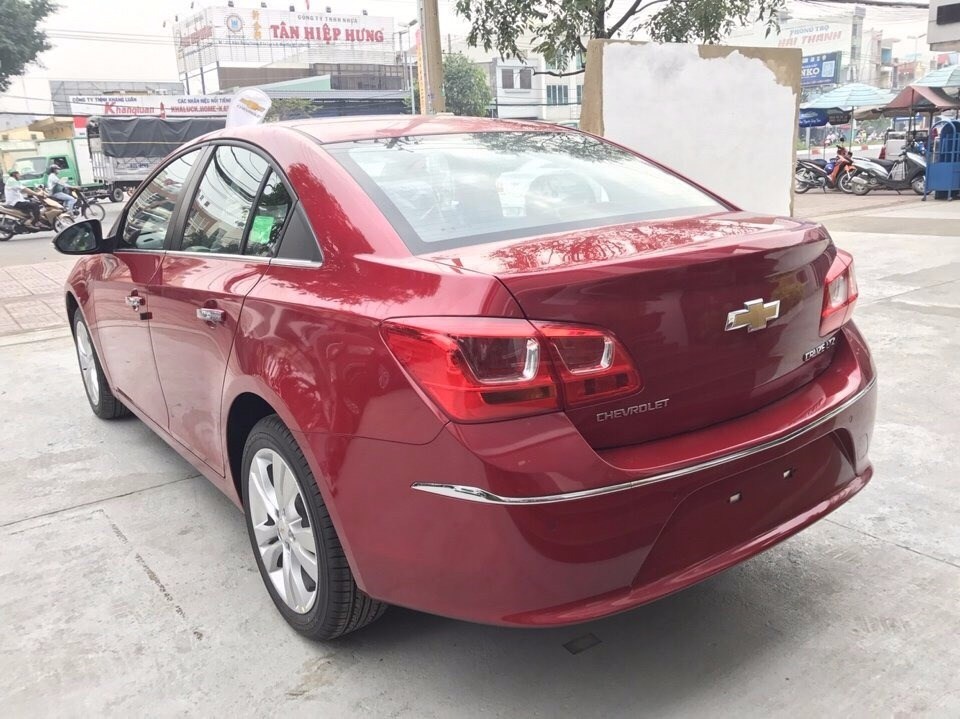 Bán ô tô Chevrolet Cruze đời 2017, màu đỏ, nhập khẩu-3