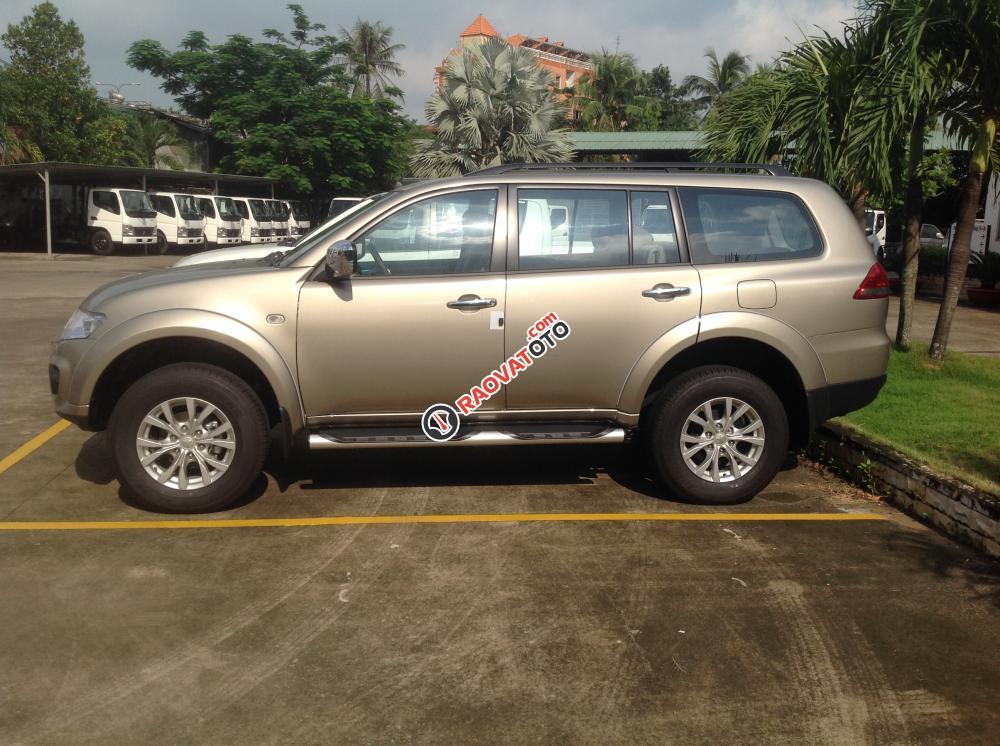 Mitsubishi Pajero Sport xe 7 chỗ màu vàng cát, rẻ nhất Đà Nẵng, hỗ trợ trả góp 90% - LH 0911477123-1