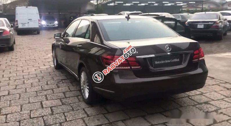 Cần bán Mercedes E200 đời 2015, màu nâu-7