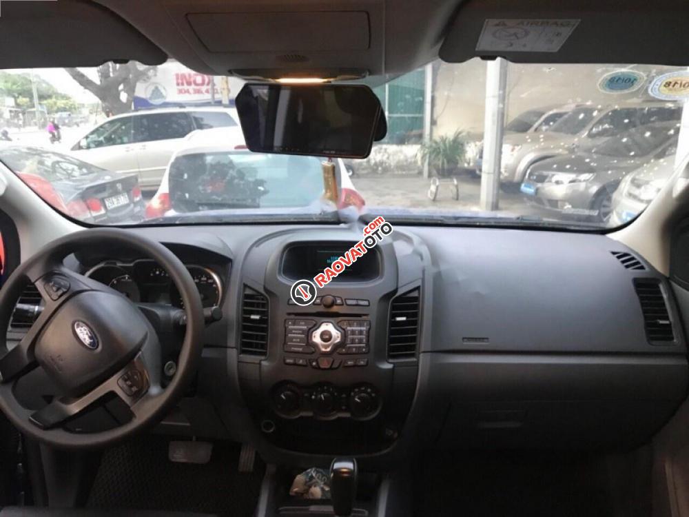 Bán Ford Ranger XLS 2.2L 4x2 AT đời 2015, màu xanh lam, nhập khẩu chính chủ-0