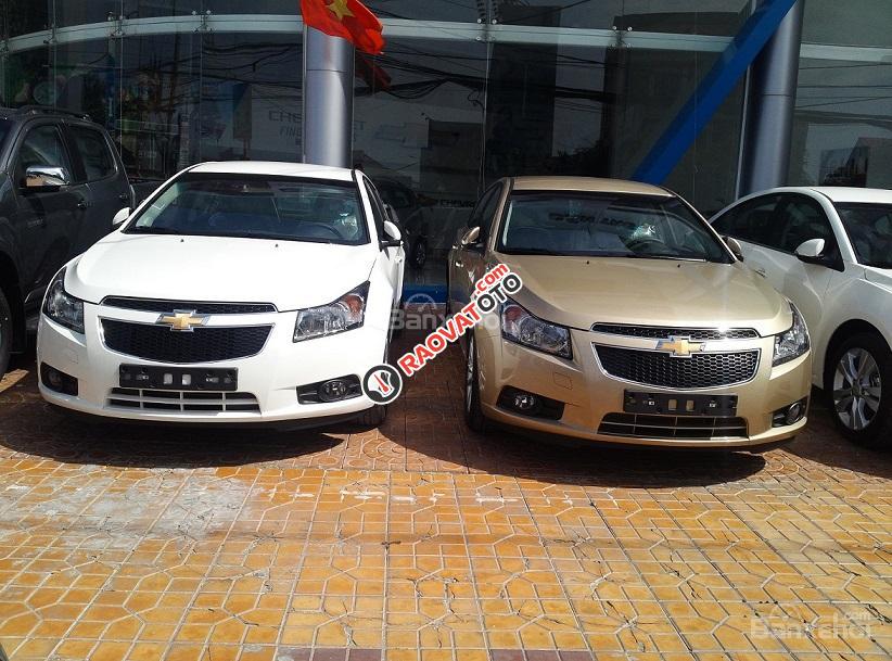 Bán Chevrolet Cruze LTZ 1.8L đời 2017, màu đen giá cạnh tranh, hỗ trợ vay ngân hàng. Gọi Ms. Lam 0939 19 37 18-5