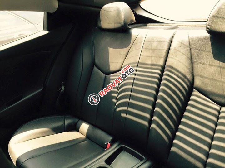 Cần bán xe Hyundai Veloster 2012 màu xanh dương lăn bánh 7.000km đẹp long lanh-4