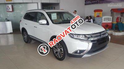 Bán xe Outlander tại Đà Nẵng, hỗ trợ vay nhanh, giá tốt, xe đủ màu, LH Quang: 0905596067-0