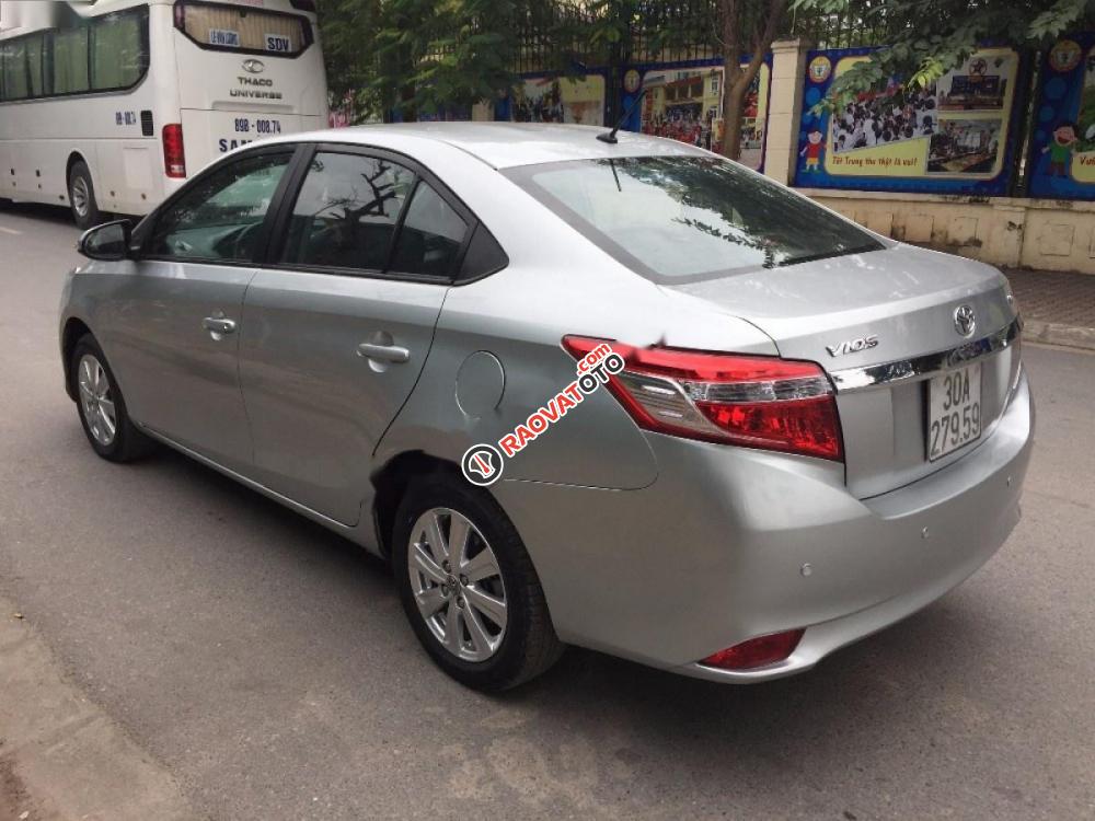 Cần bán xe Toyota Vios 1.5G năm 2014, màu bạc chính chủ-2