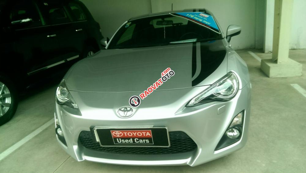 Bán Toyota FT86 2012 thể thao màu bạc, mới 90%, tiết kiệm so với xe mới 600 triệu-1