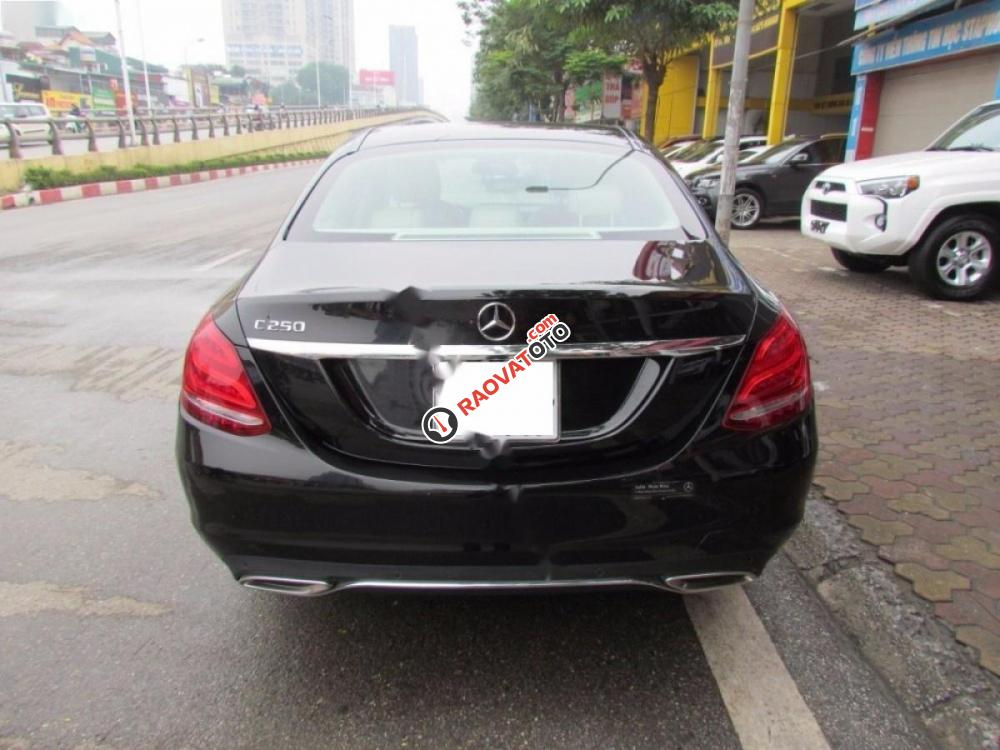 Cần bán xe Mercedes C250 đời 2016, màu đen số tự động-2