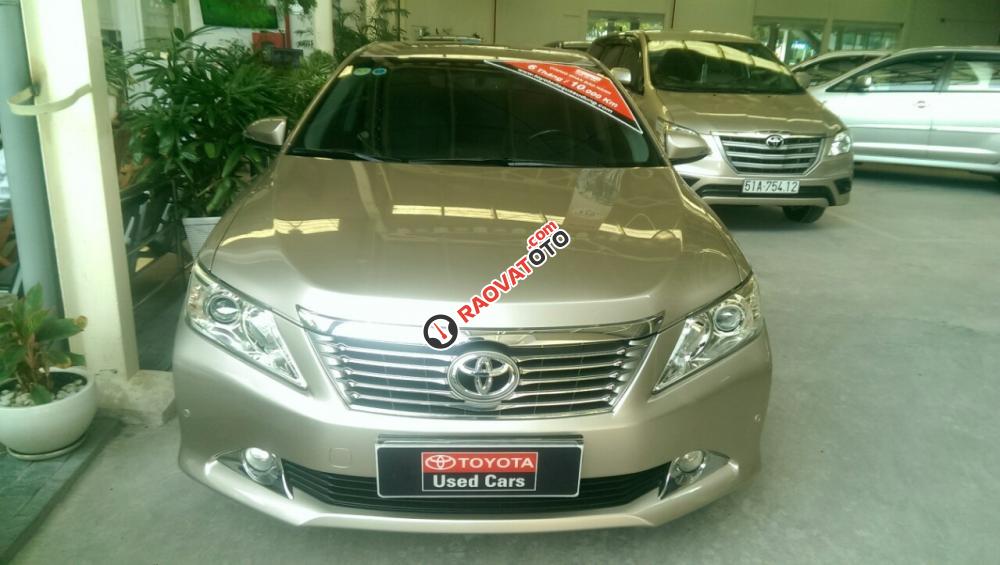 Bán Toyota Camry 2.5Q, màu đen, tặng BHVC, xe đẹp, hỗ trợ vay 70% lãi suất ưu đãi-0