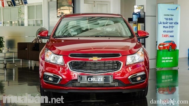 Bán ô tô Chevrolet Cruze 1.6MT đời 2017, màu đỏ, nhập khẩu-0