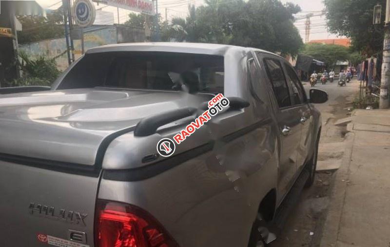 Bán Toyota Hilux 2.5E 4x2 MT đời 2015, màu bạc, nhập khẩu Thái số sàn-2