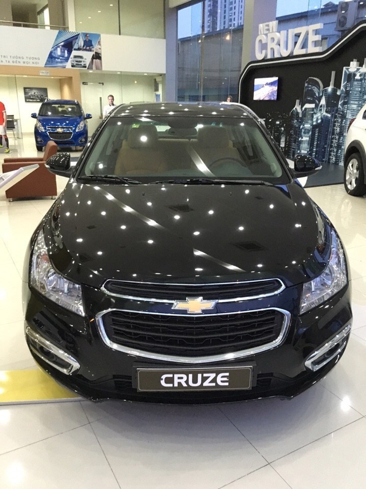 Bán xe Chevrolet Cruze đời 2017, màu đỏ, nhập khẩu-7