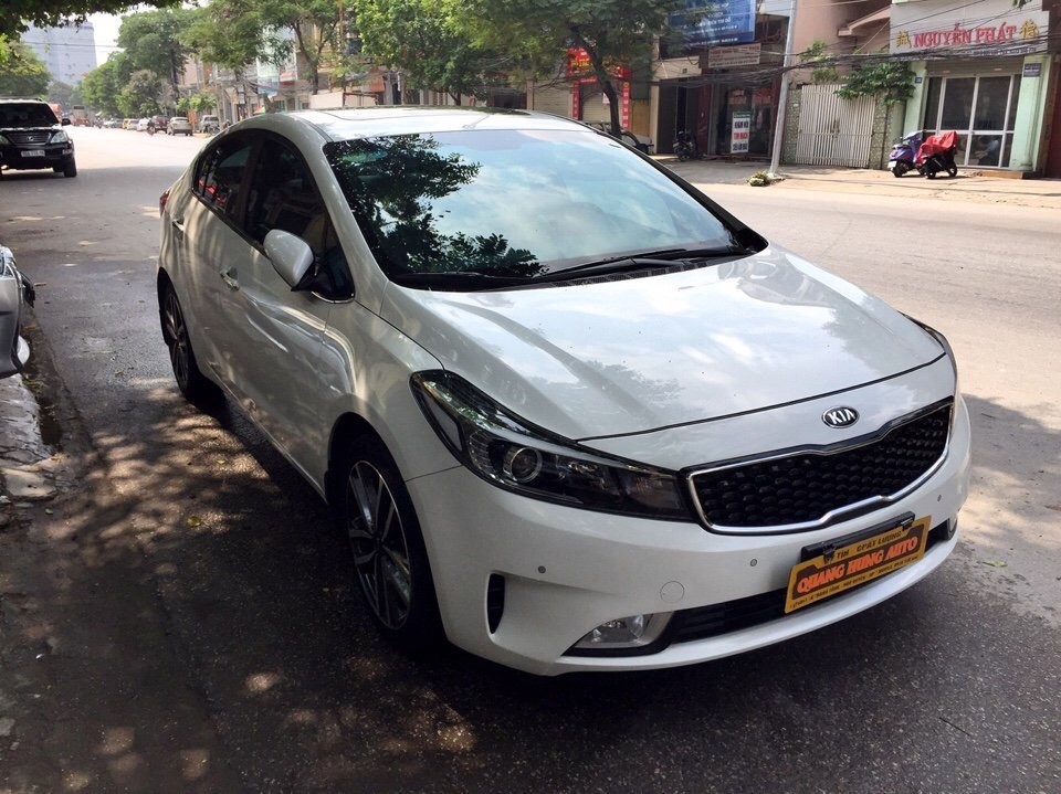 Cần bán Kia Cerato đời 2016, màu trắng, nhập khẩu nguyên chiếc-3