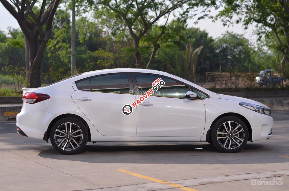 Kia Cerato 1.6 AT 2017 giá tốt nhất miền Nam. Hotline 0909868944 Kia Phú Mỹ Hưng-1