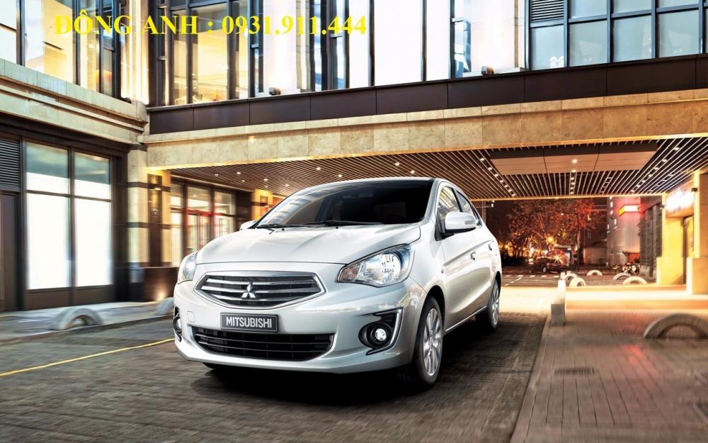 Bán Mitsubishi Attrage đời 2017, màu trắng, nhập khẩu-3