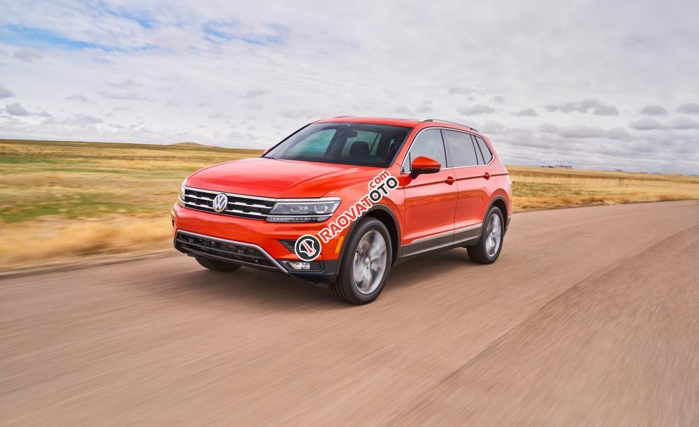 (Nhận đặt cọc)Bán xe Volkswagen Tiguan Allspace 2018, nhiều màu, nhập khẩu. Lh: 097.8877.754 Ms Phượng-3