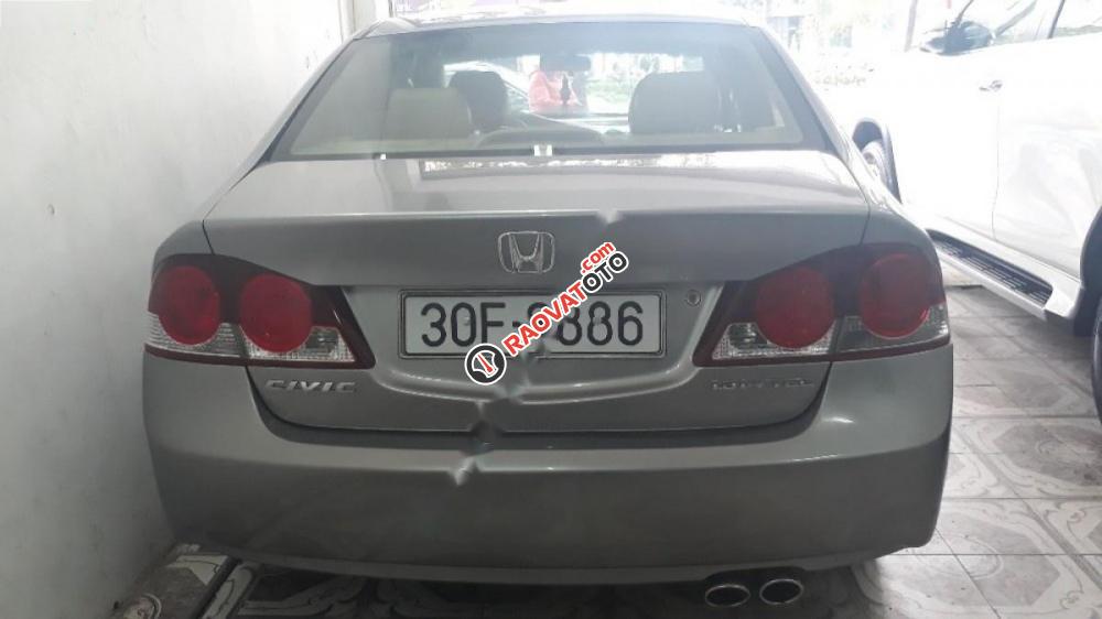 Cần bán xe Honda Civic 1.8 MT đời 2007, màu bạc chính chủ-3