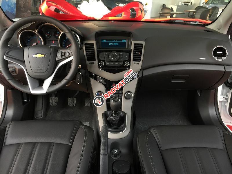 Chevrolet Cruze 2017, hỗ trợ vay ngân hàng 80%. Gọi Ms. Lam 0939193718-1