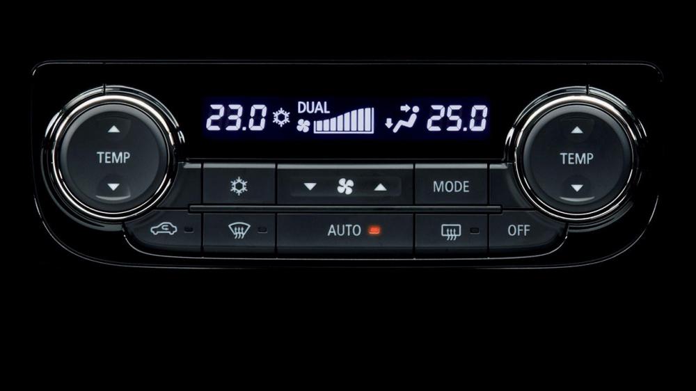 Bán xe Mitsubishi Outlander năm 2017, màu đỏ, nhập khẩu nguyên chiếc-3