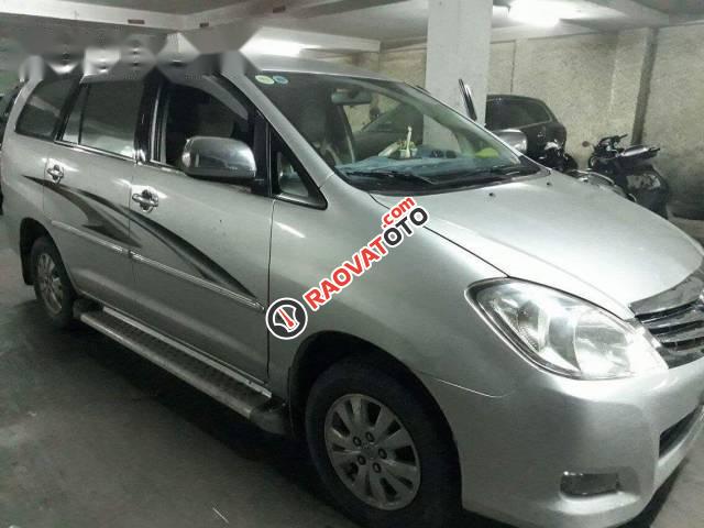 Bán Toyota Innova 2009, màu bạc xe gia đình-4