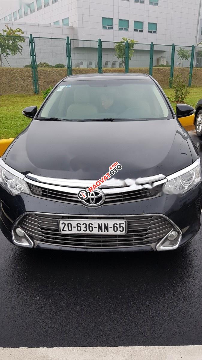 Bán Toyota Camry 2.0E đời 2016, màu đen-1