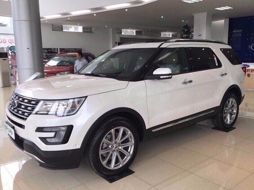 Bán xe Ford Everest đời 2017, màu đỏ, nhập khẩu chính hãng-11