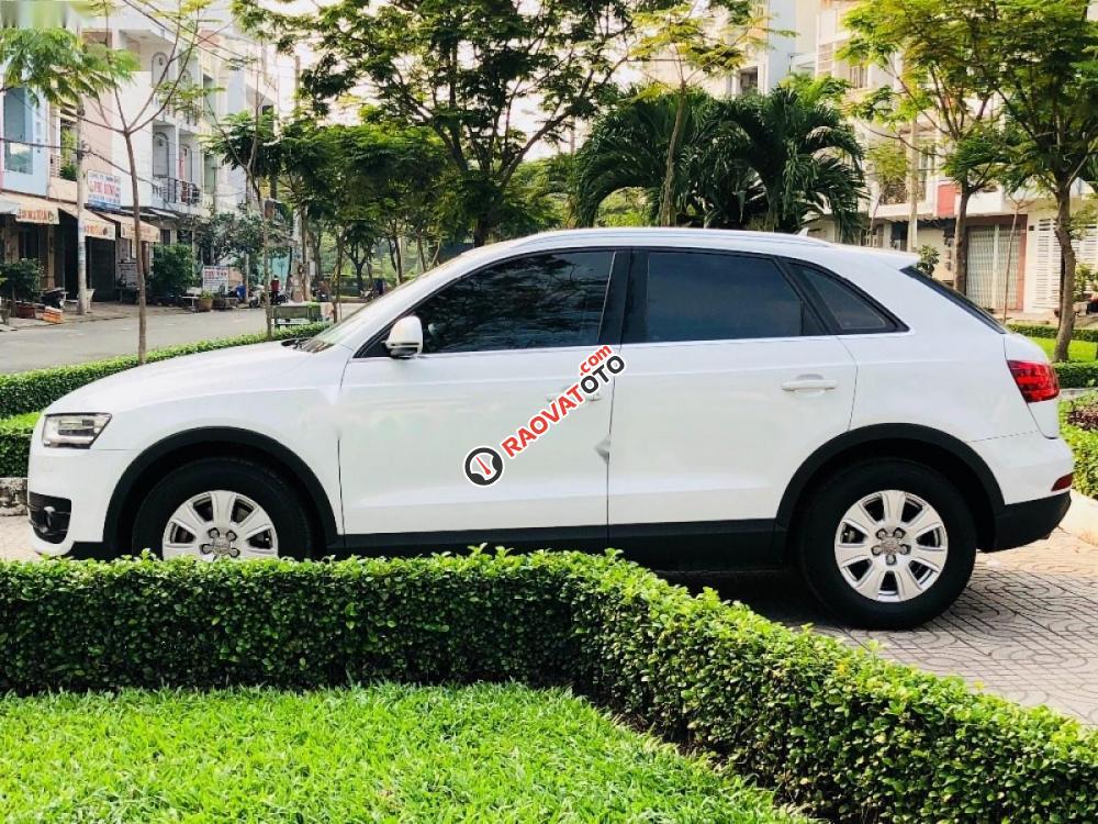 Bán Audi Q3 đời 2012, màu trắng, nhập khẩu nguyên chiếc chính chủ-4