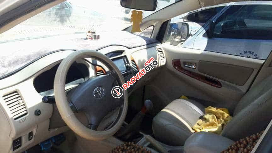 Cần bán Toyota Innova G năm 2008, màu bạc-3