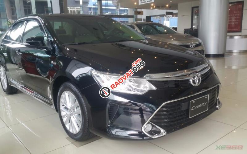 Bán Toyota Camry 2018, khuyến mãi khủng (giá cả, phụ kiện, bảo hiểm, coupon du lịch), có xe giao ngay-1