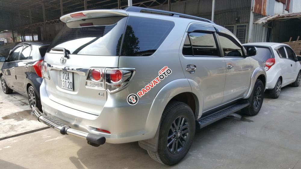 Bán Toyota Fortuner G 2.5MT số sàn, máy dầu, màu bạc, sản xuất 2015, đi 21000km mới 95%-5