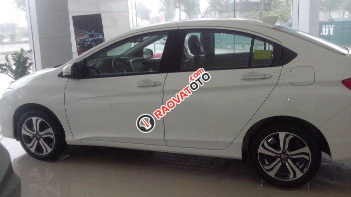 Cần bán Honda Civic đời 2017, màu trắng, nhập khẩu nguyên chiếc, giá chỉ 583 triệu-3